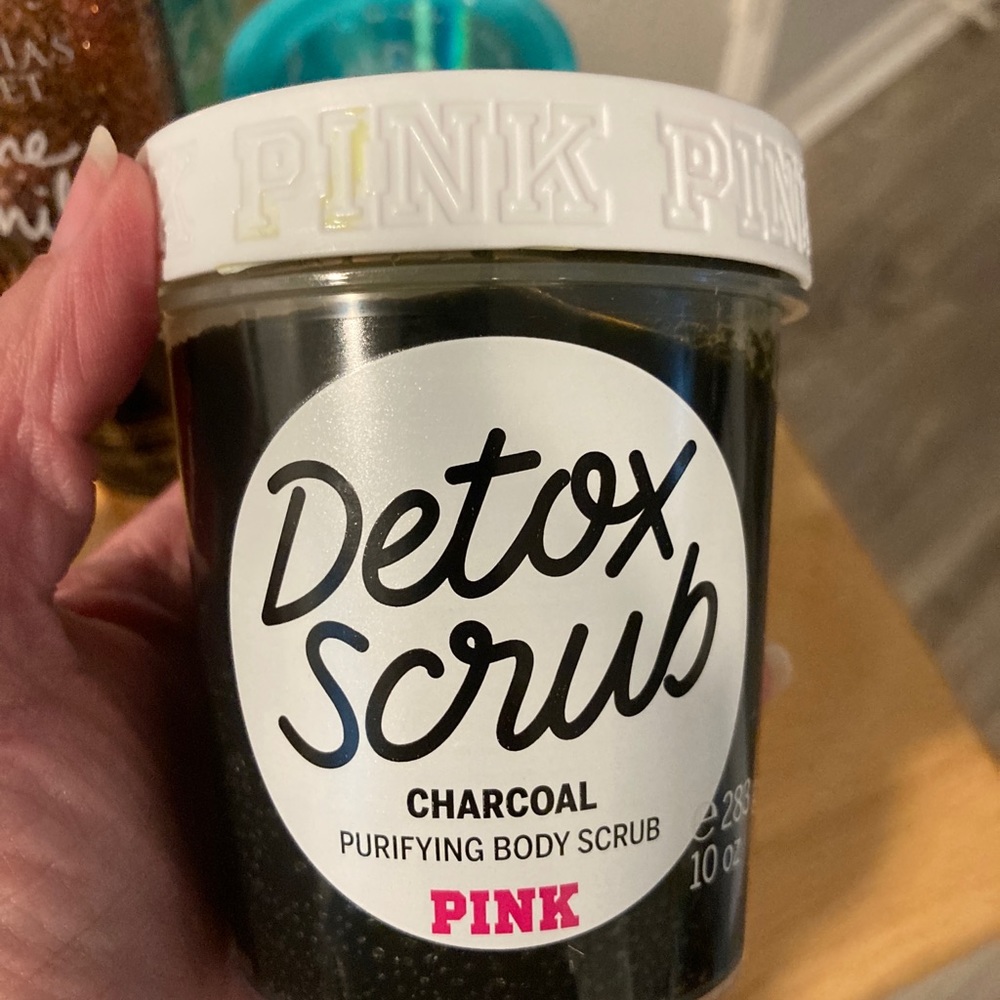 Victoria’s Secret’s Pink Detox Scrub